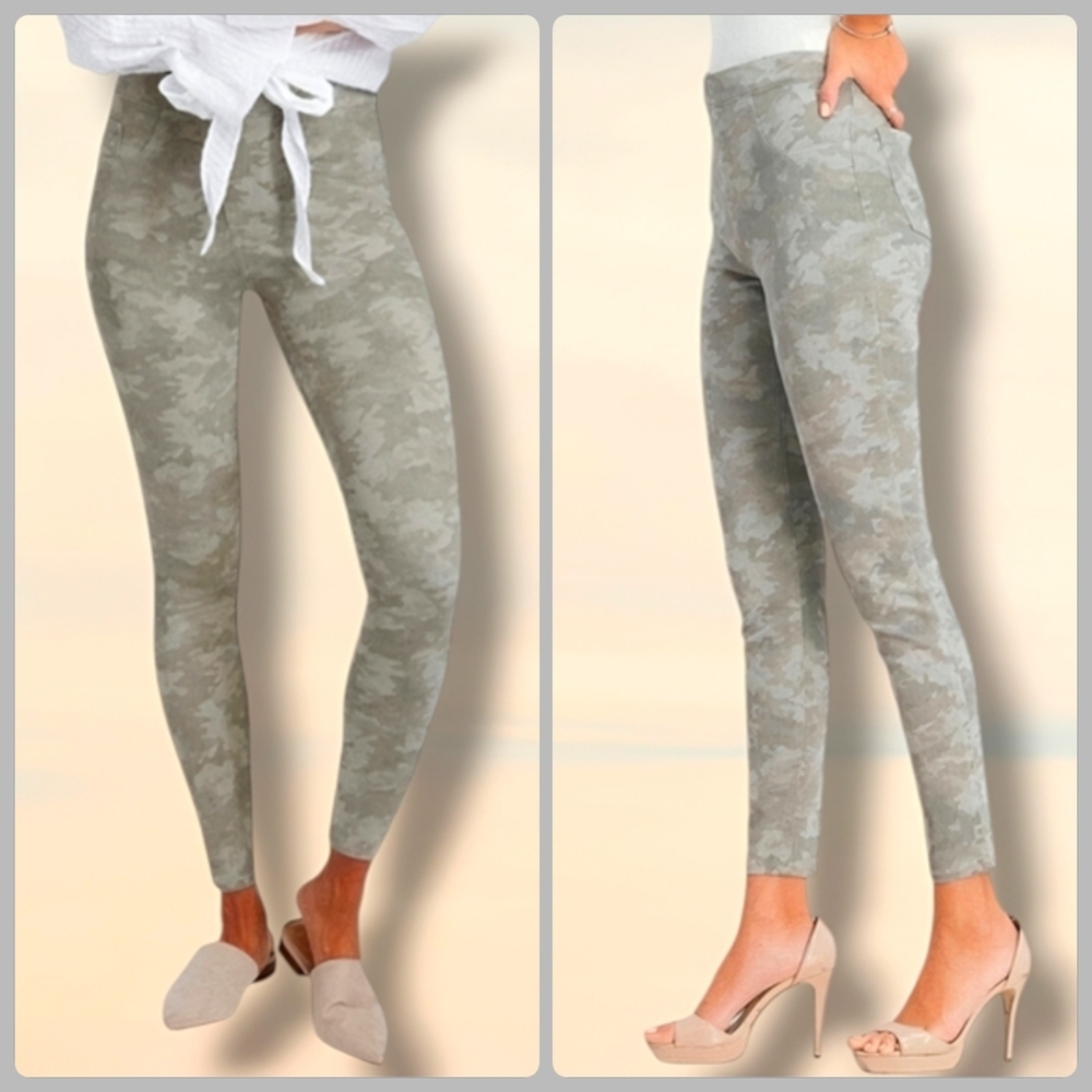 Spanx Camo Slim Jean Leggings S